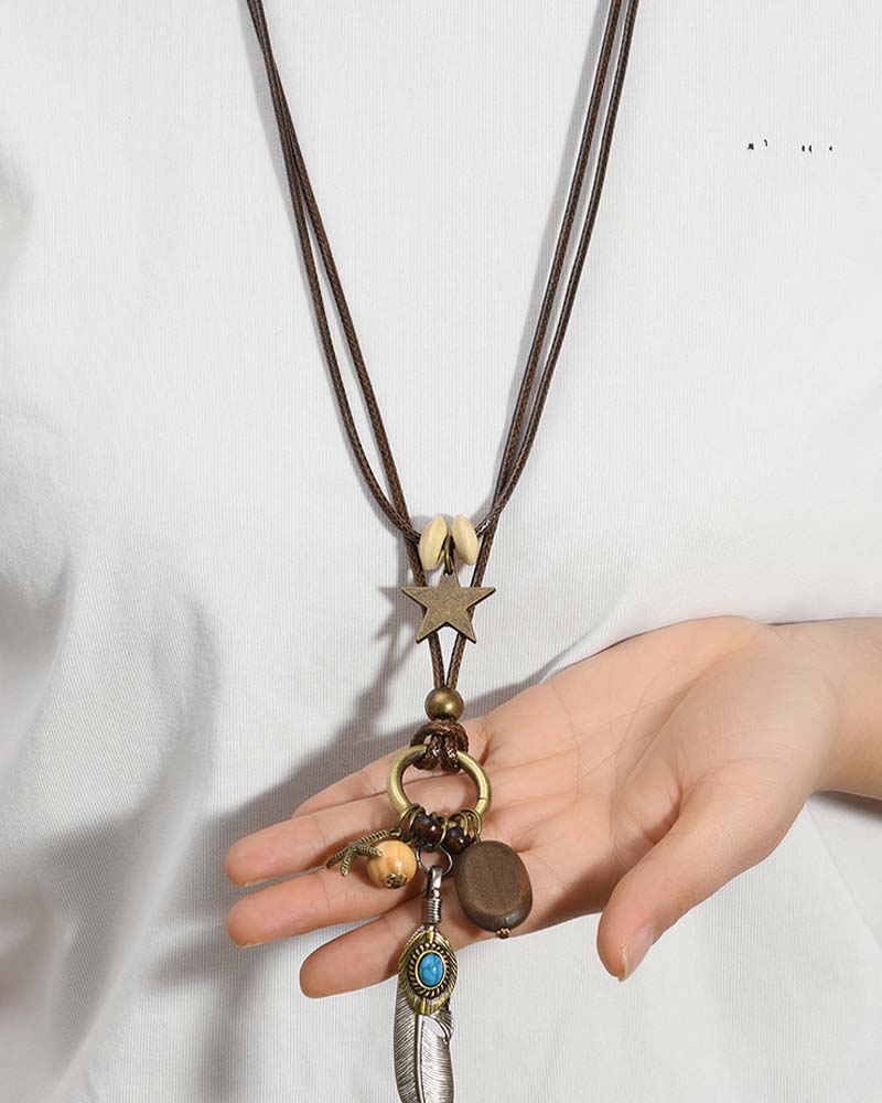 ロングフェザーネックレス