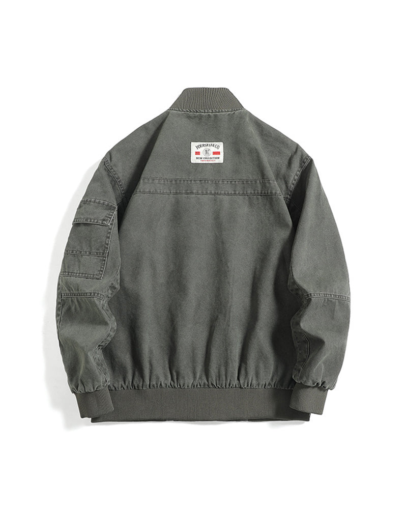 カジュアルなダメージ加工のベースボールジャケット