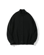 カジュアルなルーズニットジャケット