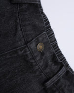 漫画の刺繍入りショートパンツ