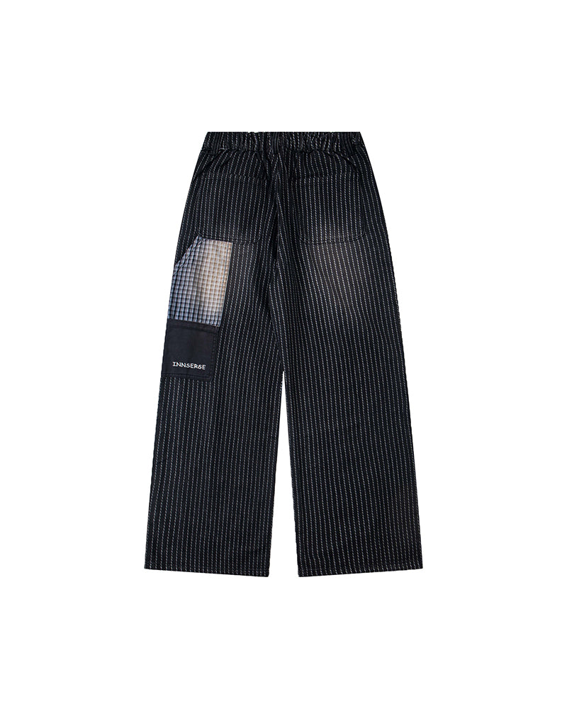 楽しいストライプ柄のカジュアルパンツ