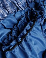 シンプルなデザインのショートスカート