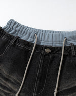 ダメージ加工のカジュアルジーンズ