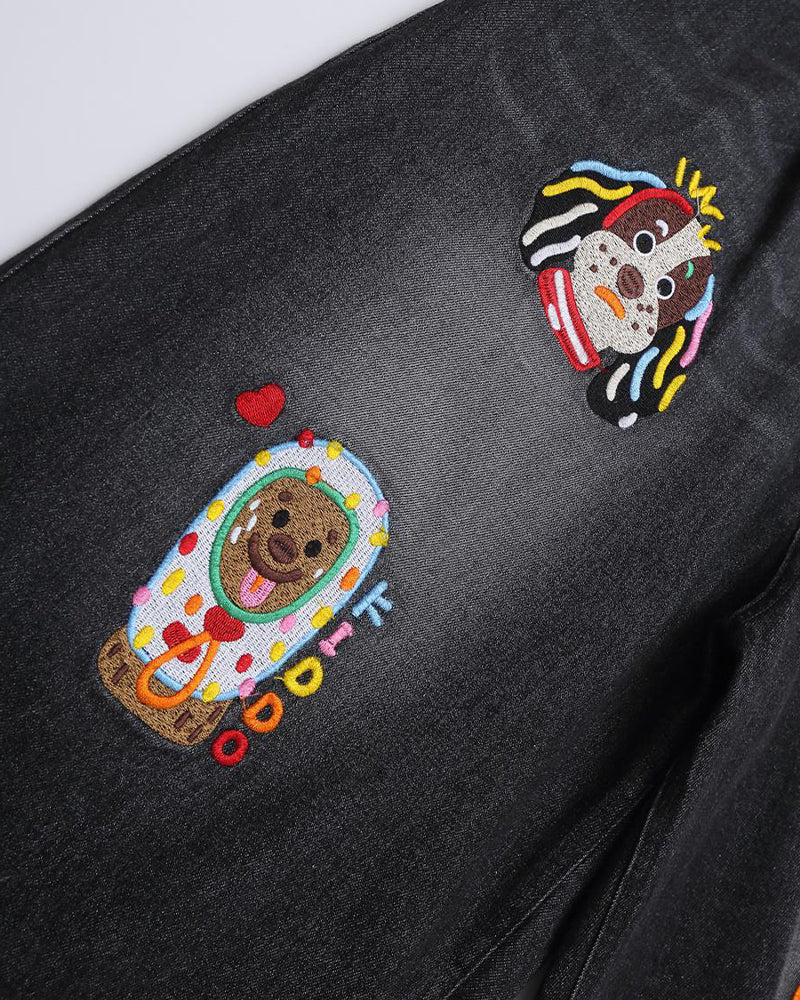 漫画の刺繍入りショートパンツ