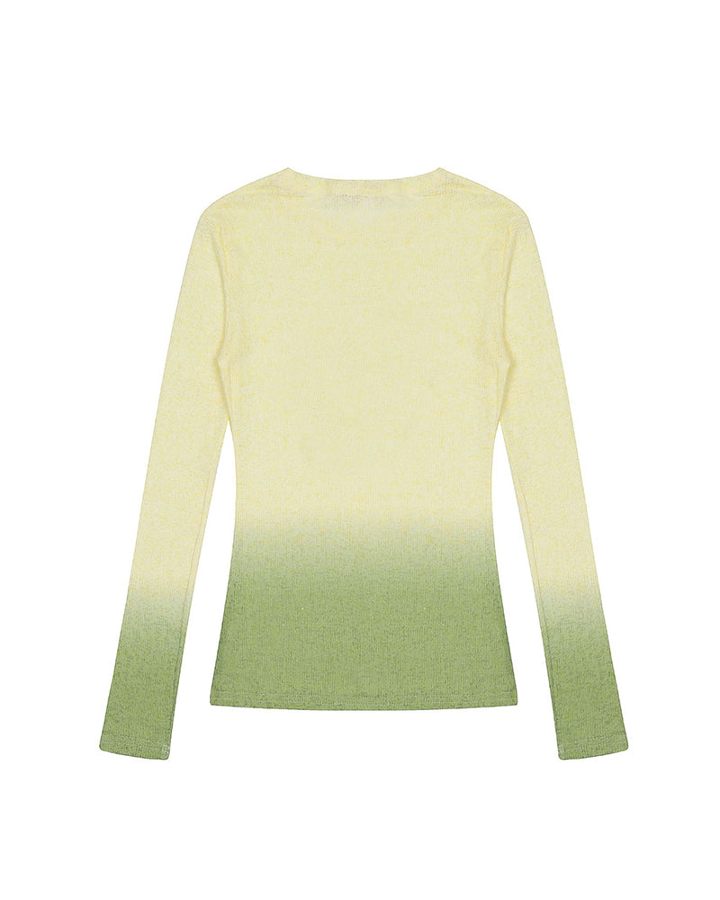 レトロなデザインの長袖