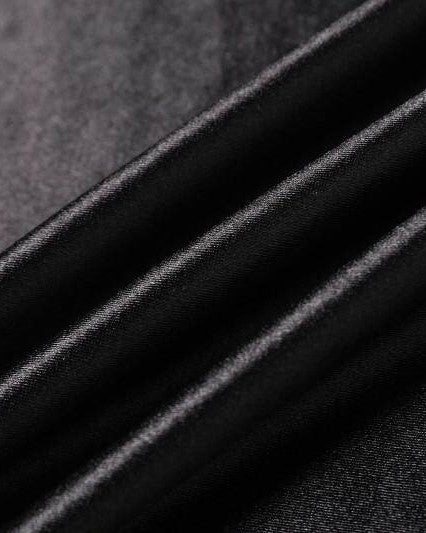 カジュアルなプリントの長袖