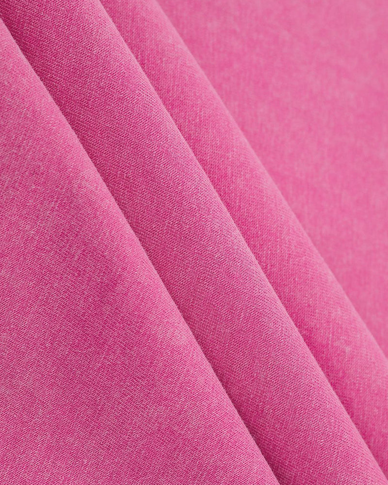 シンプルでゆったりとした半袖