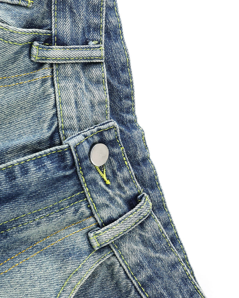 シンプルなデニムショートパンツ