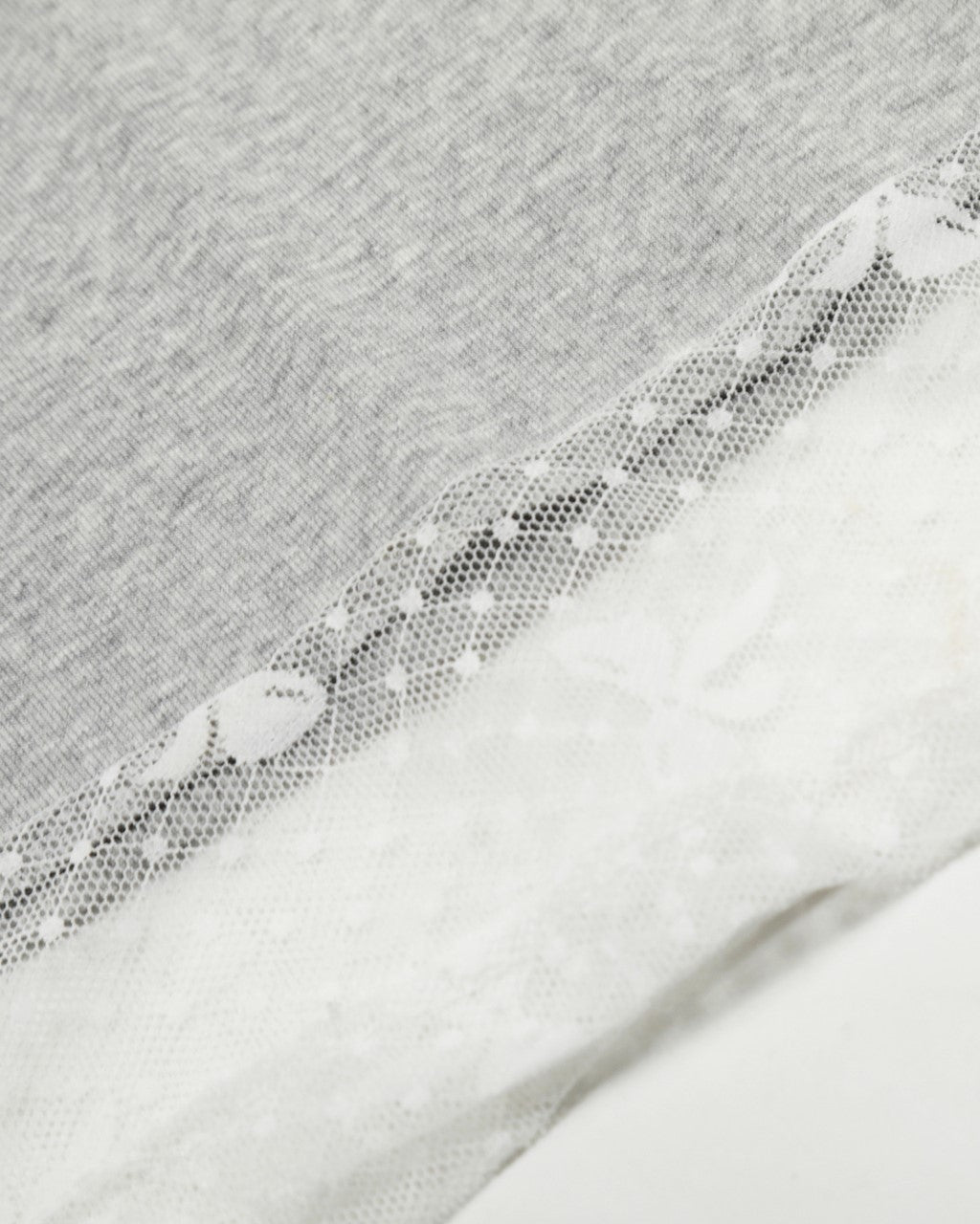 レトロなシンプルな長袖