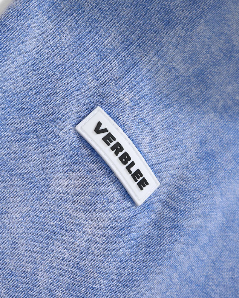 ヴィンテージウォッシュの刺繍入り長袖