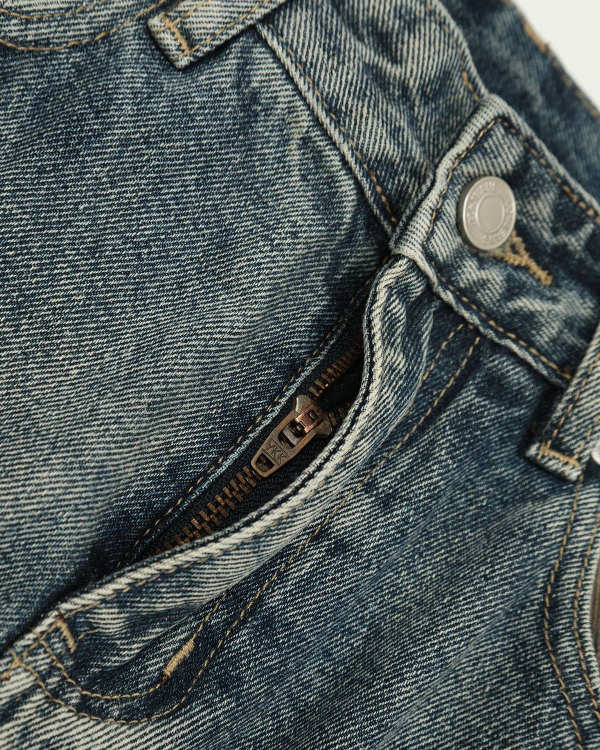 迷彩パッチワークストレートレッグパンツ