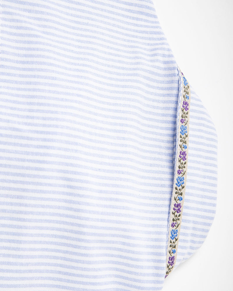 ストライプの半袖シャツ