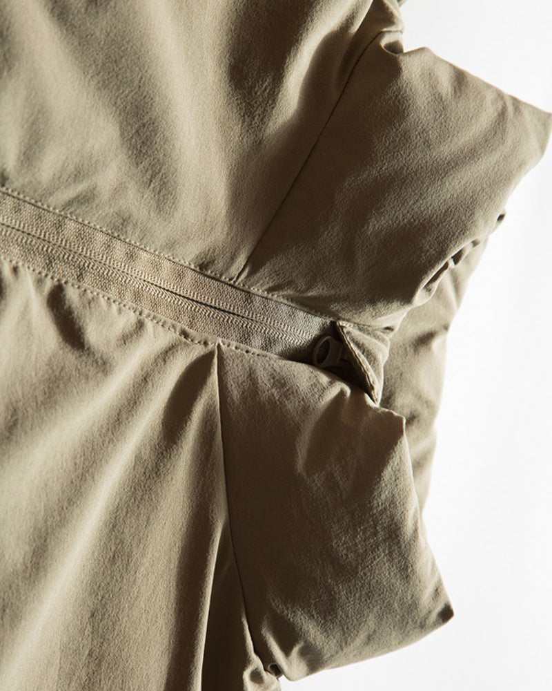 シンプルでレトロな厚手ジャケット