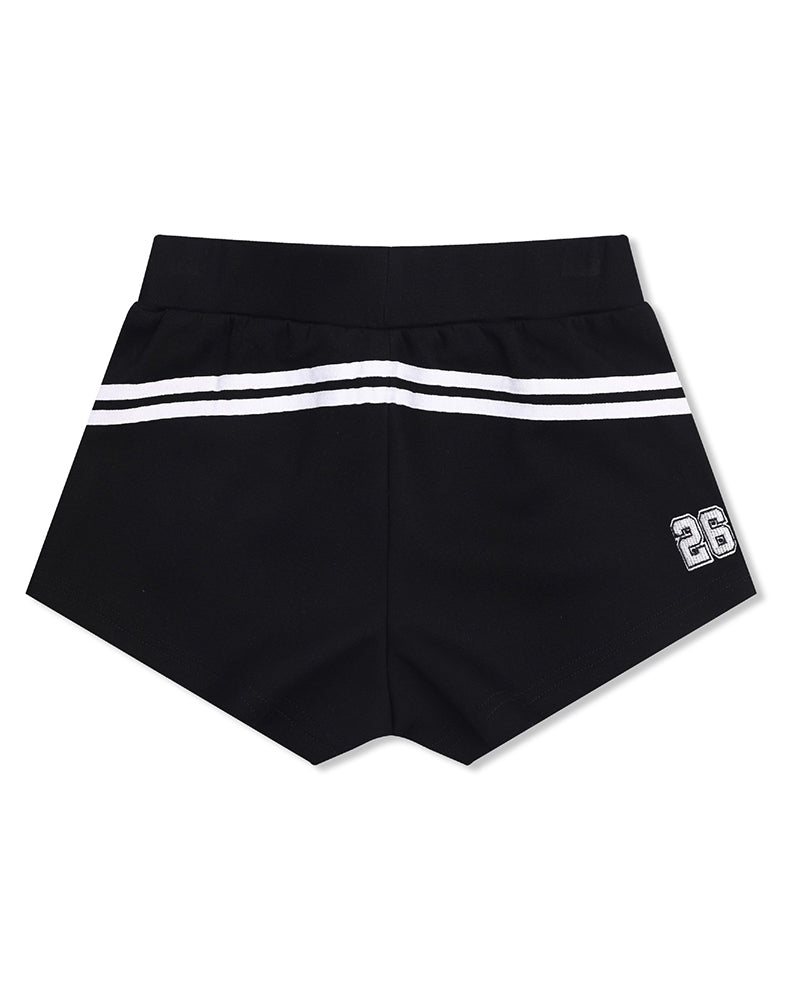 レトロなコントラストのカジュアルショートパンツ