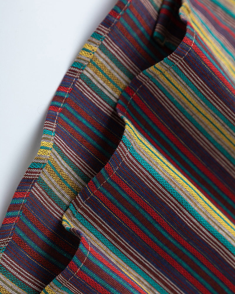 ストライプのゆったりとした半袖シャツ