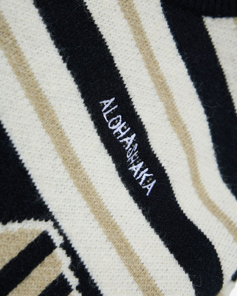 刺繍入りコントラストストライプセーター