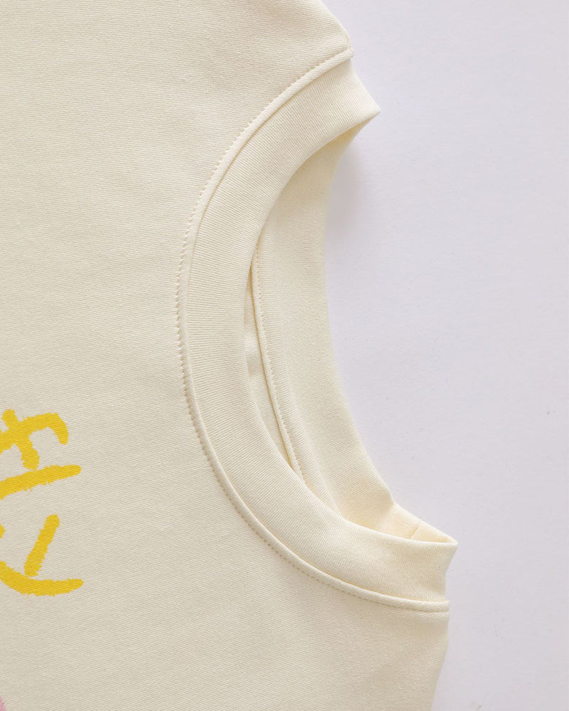 Fun pattern short sleeves