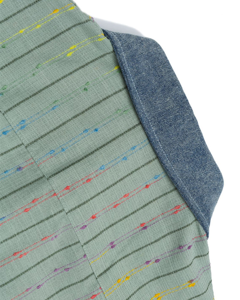 楽しい刺繍の半袖シャツ