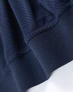 レトロなレタリングのオフショルダースウェットシャツ