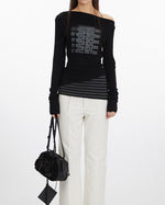 Long sleeves with off-shoulder pattern