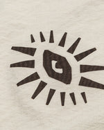 楽しいイラストが描かれた半袖シャツ