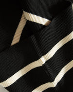 スタンドカラーハーフジップセーター