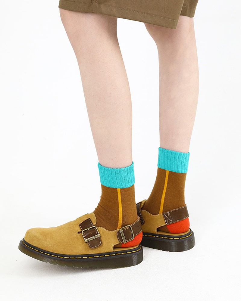 コントラストカラーの吸汗速乾ソックス