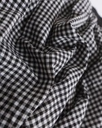 個性的な花のつぼみ柄スカート