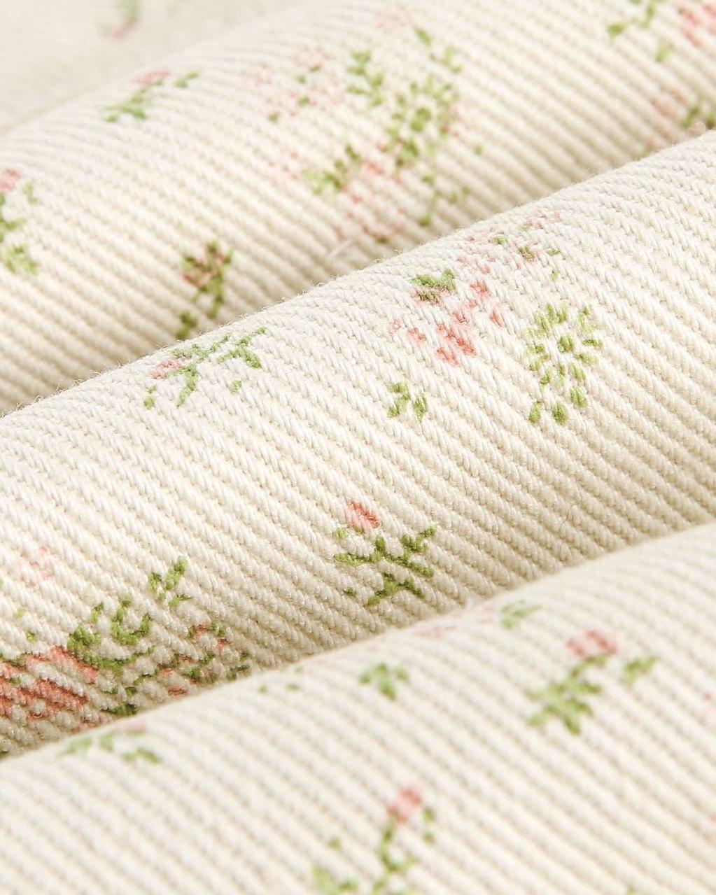 심플한 개성의 서스펜더 스커트