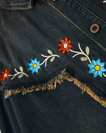 Small flower embroidered long-sleeved shirt