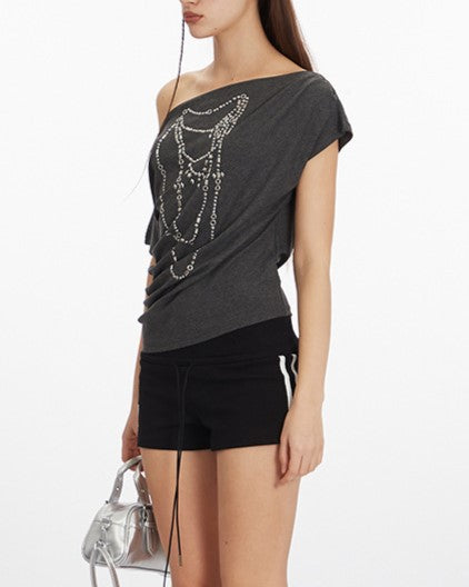 ボートネックのクロップドトップス