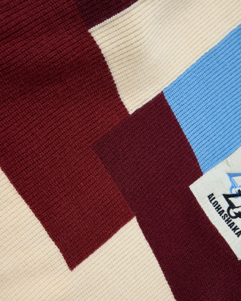 コントラスト刺繍セーター