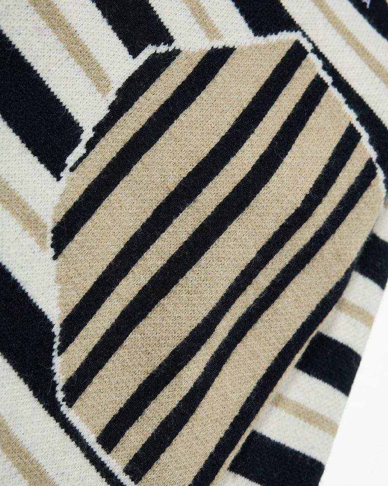 刺繍入りコントラストストライプセーター