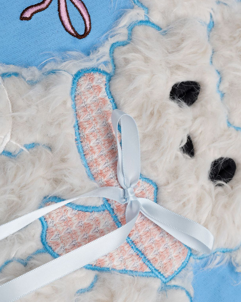 シンプルなラペルの半袖