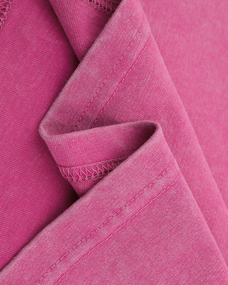 シンプルでゆったりとした半袖