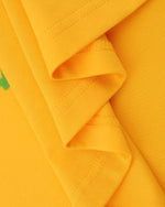 シンプルでゆったりとした半袖