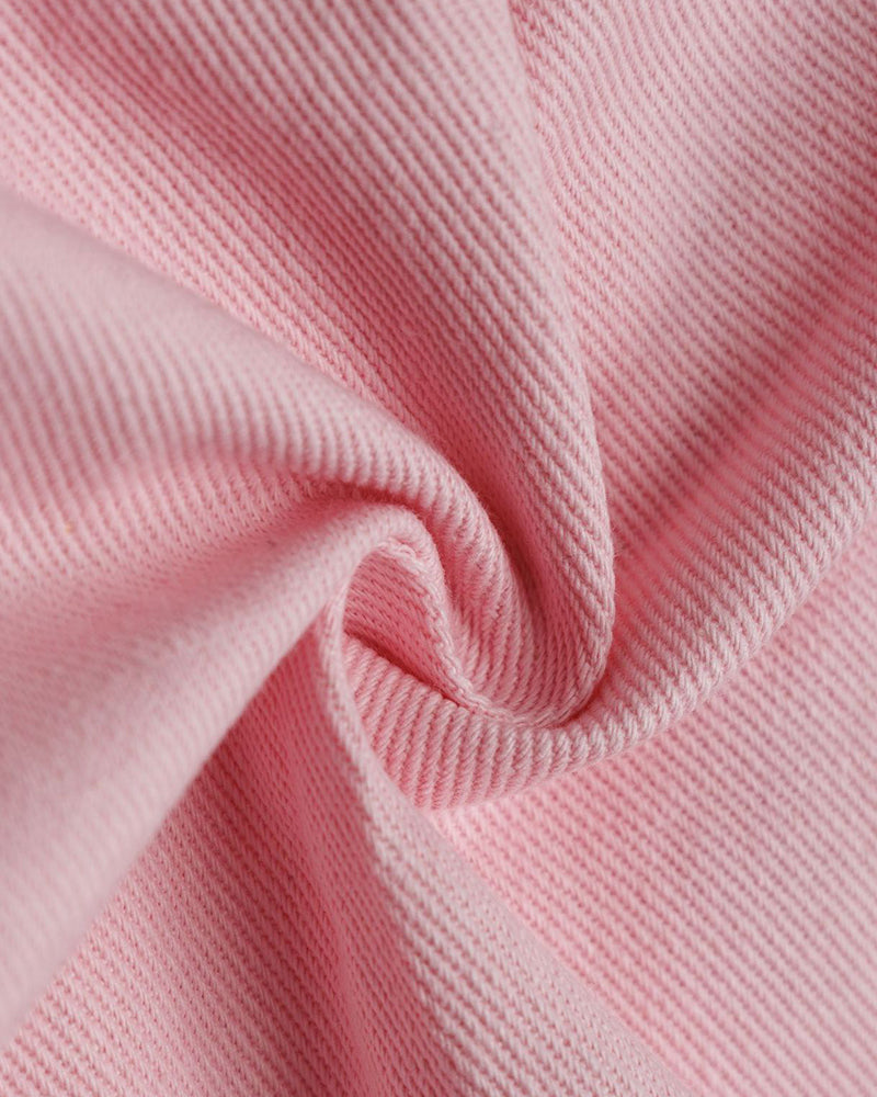 シンプルでゆったりとしたカジュアルショートパンツ