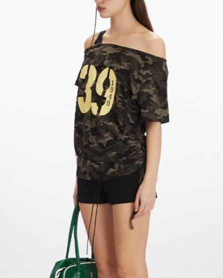 Off-shoulder camouflage short sleeves