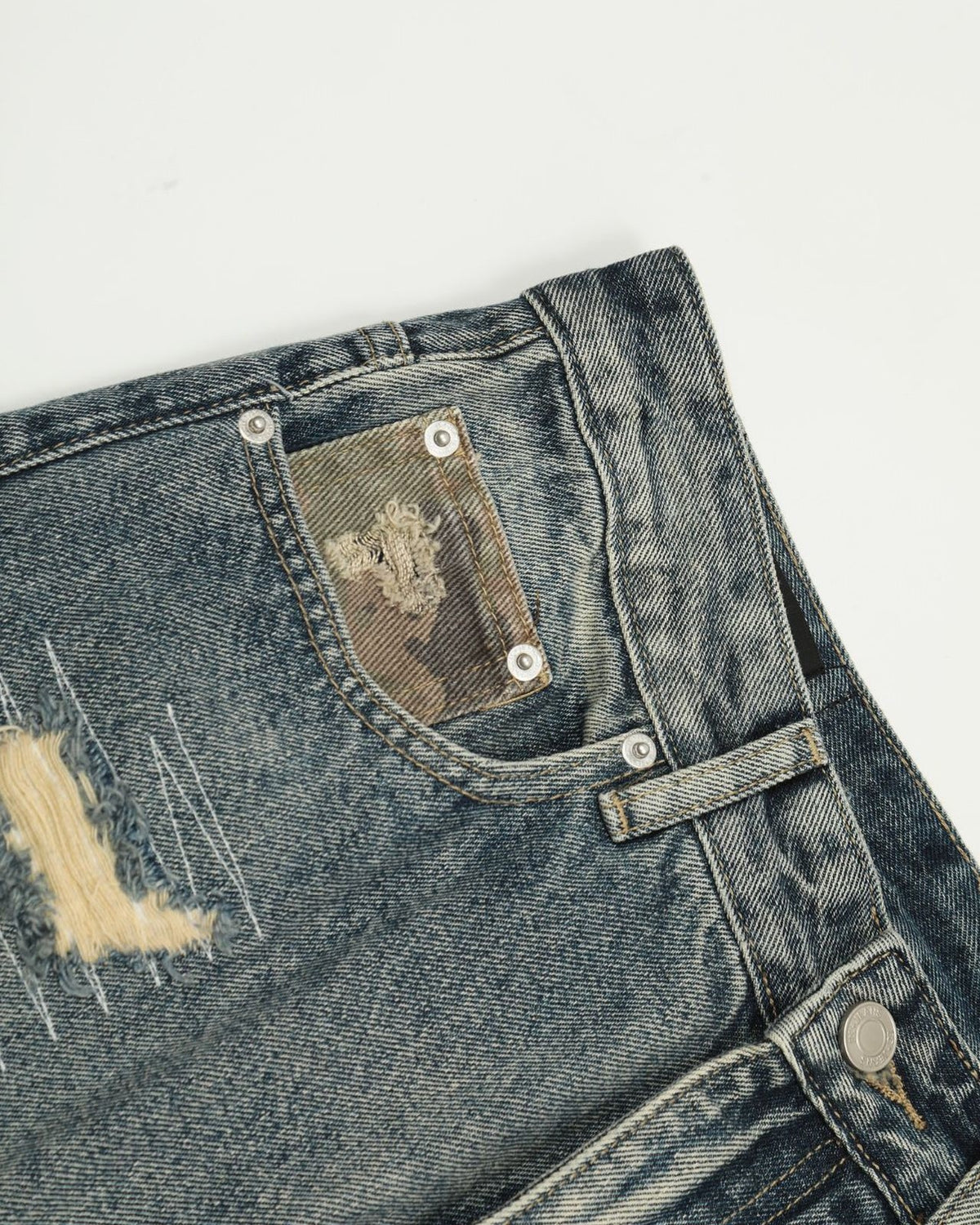 迷彩パッチワークストレートレッグパンツ