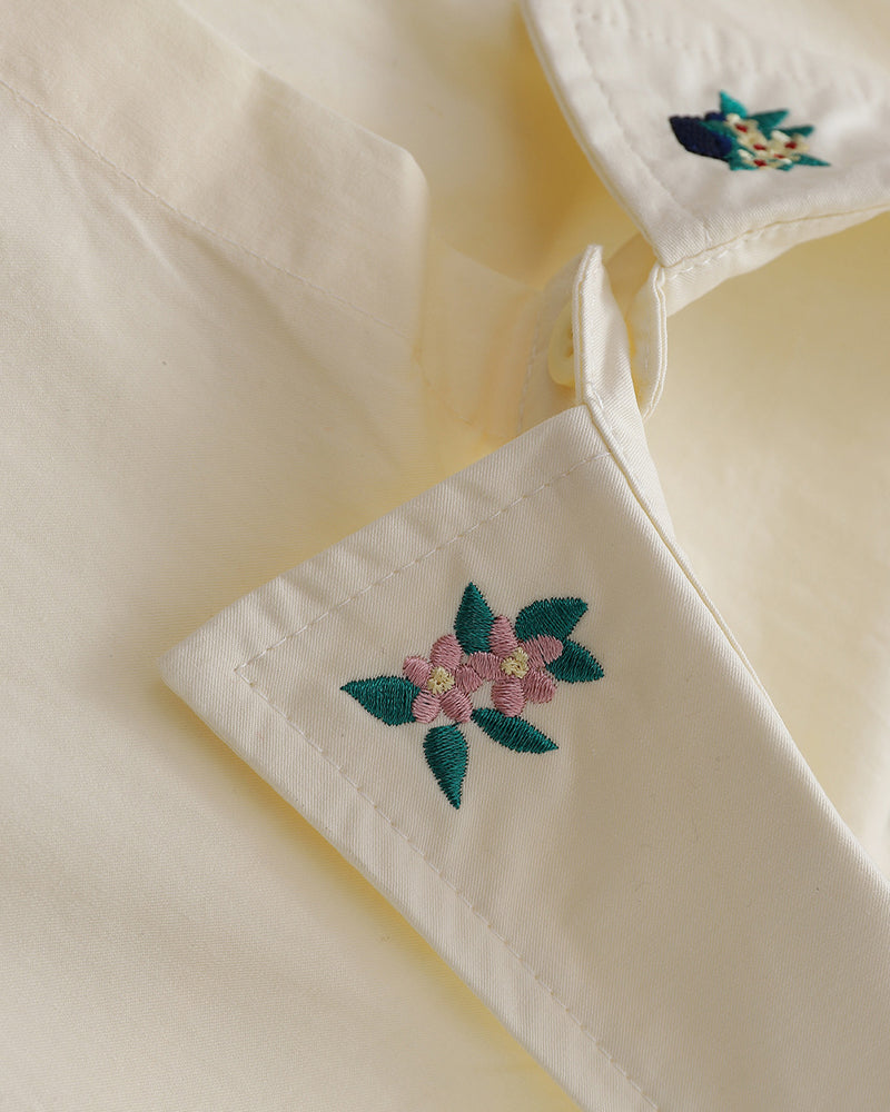 楽しい刺繍の半袖シャツ