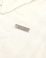 シンプルな半袖シャツ