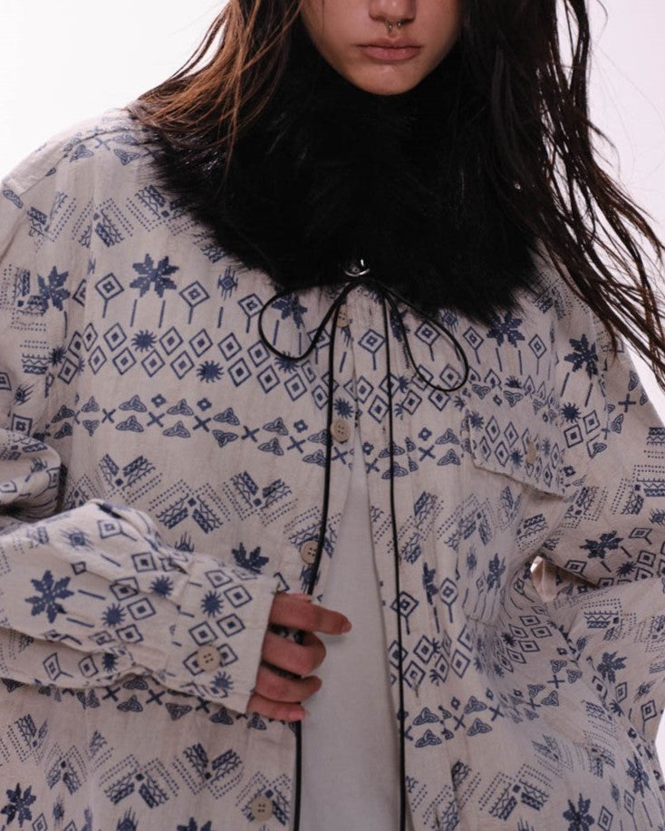 ウォッシュ加工の長袖シャツ