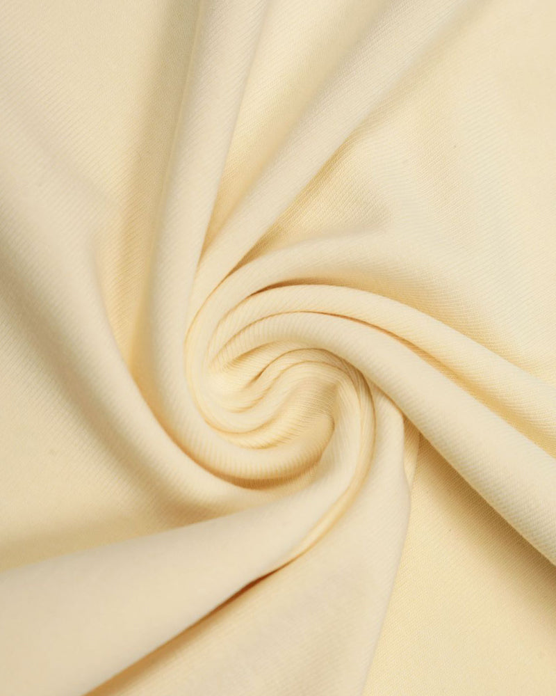 かわいい女の子のゆったりとした半袖