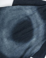 ダメージ加工の漫画風半袖シャツ