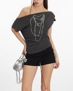 ボートネックのクロップドトップス