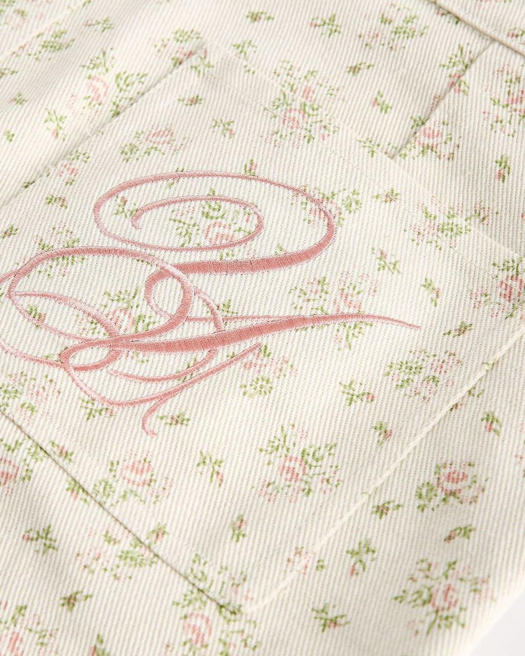 심플한 개성의 서스펜더 스커트