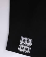 レトロなコントラストのカジュアルショートパンツ