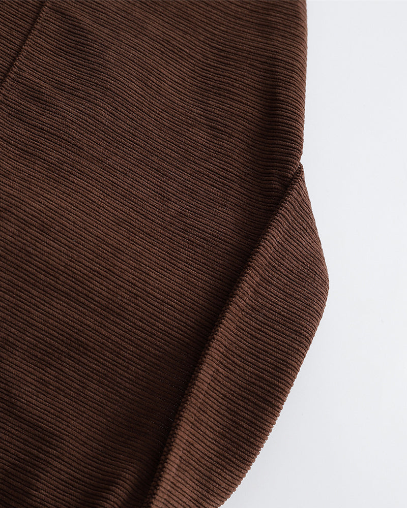 かわいい子猫の半袖シャツ