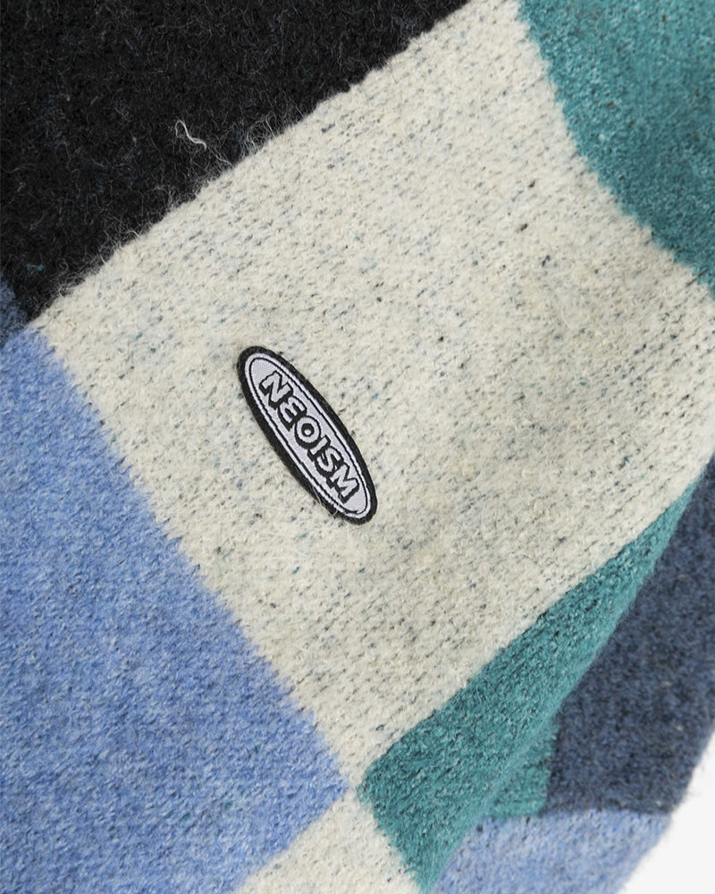 チェック柄のカップルセーター