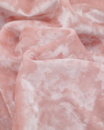 かわいい子犬の長袖